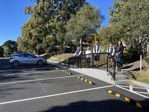 Inspecting the new Shoalhaven St car park are Clr Neil Reilly + Clr Kathy Rice + Carlo Cullen KHS Captain + Amelia Beahan KHS Vice Captain + Melissa Andrews SENTRAL Youth Services